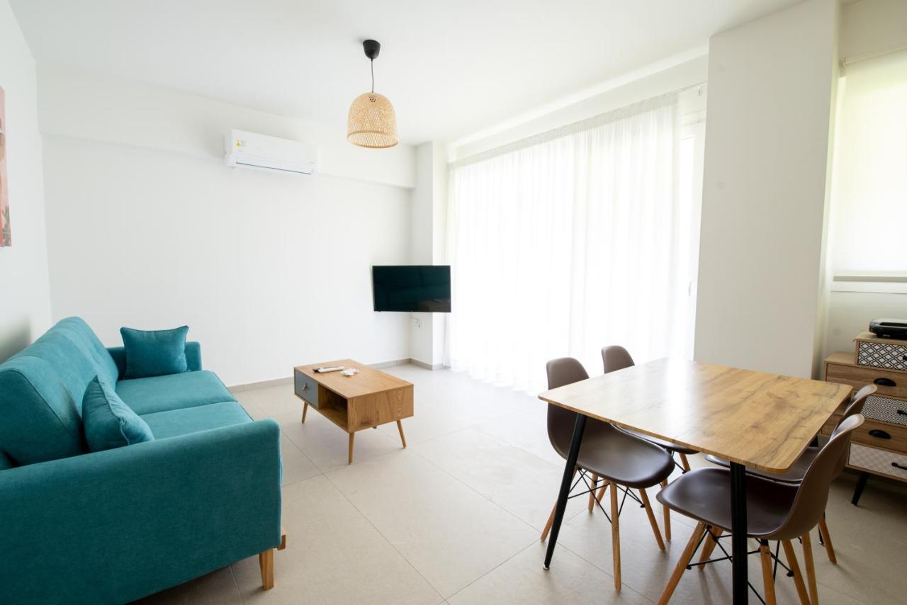 Ennea Suites-Storm Suite Flámbouras Dış mekan fotoğraf